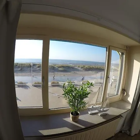 Willa Op De Zeedijk Te Nieuwpoort